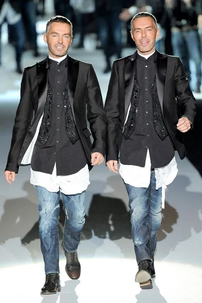 Look 32